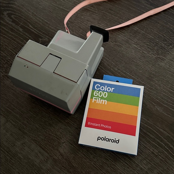 Polaroid Cool Cam 600, used with love - Picture 7 of 12
